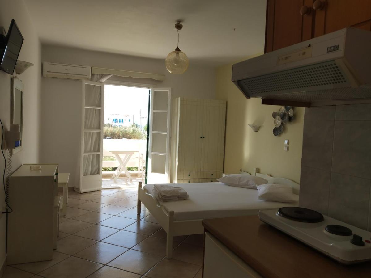 Elpidas Studios Agia Anna  Exterior photo