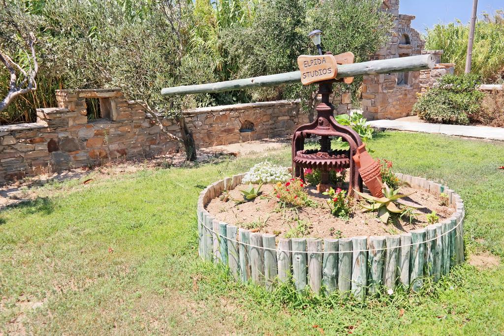 Elpidas Studios Agia Anna  Exterior photo
